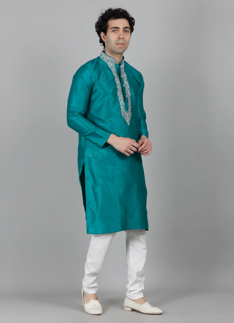 Men's Green Zari Embroidered Kurta Payjama Set - Image 4