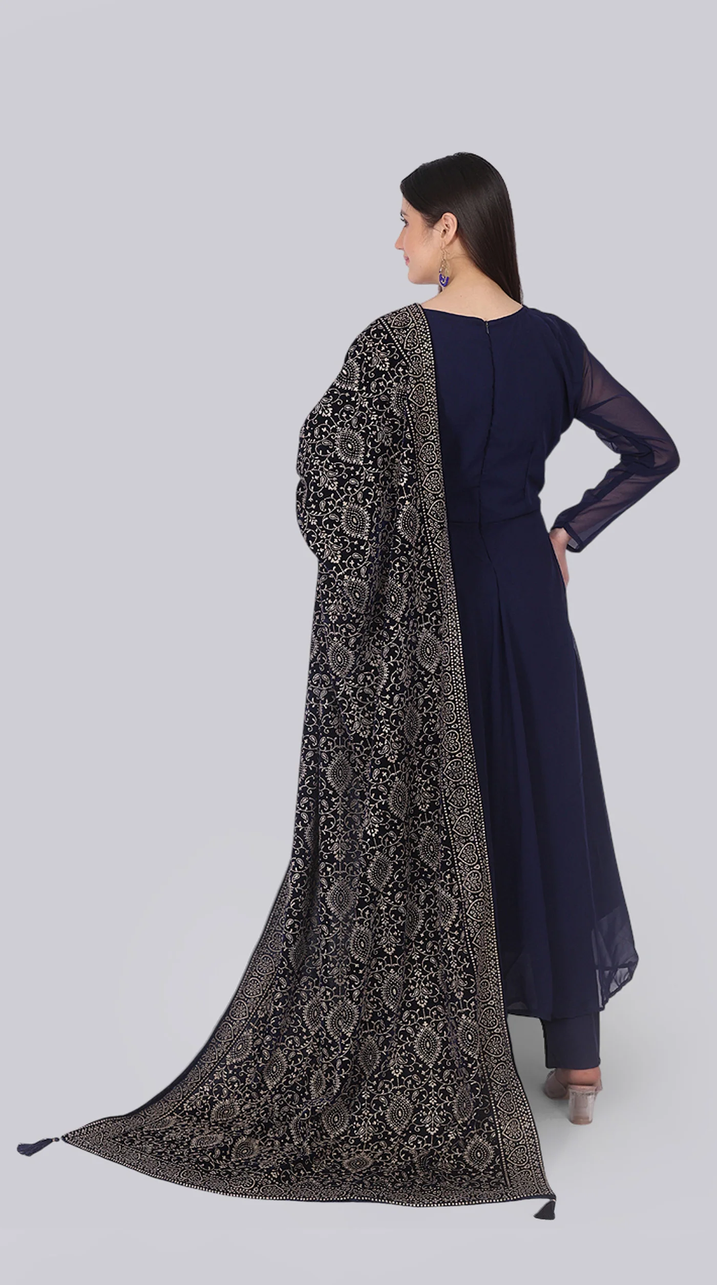 Navy Blue Georgette Bias-Cut Suit Set Velvet Dupatta - Image 4