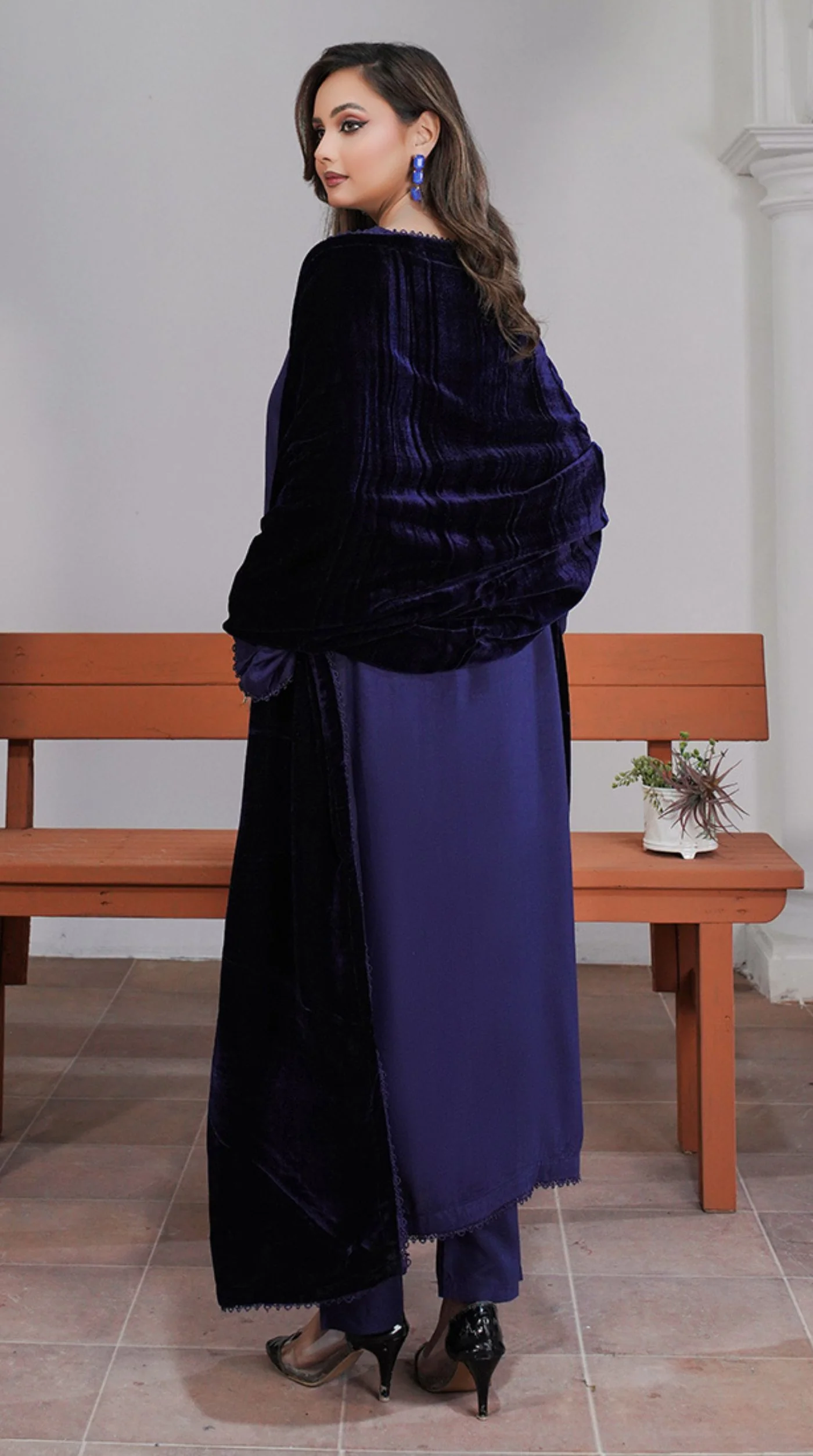 Navy Blue Linen Velvet Dupatta Suit Set - Image 2