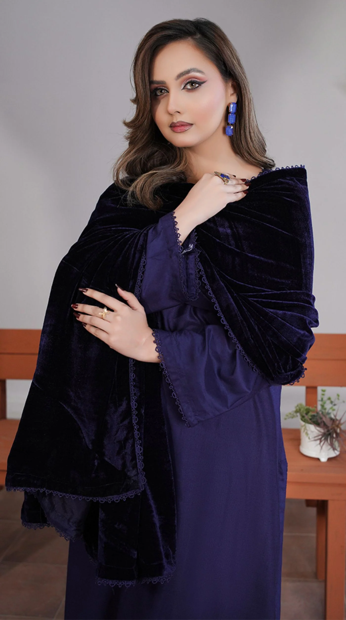Navy Blue Linen Velvet Dupatta Suit Set - Image 3