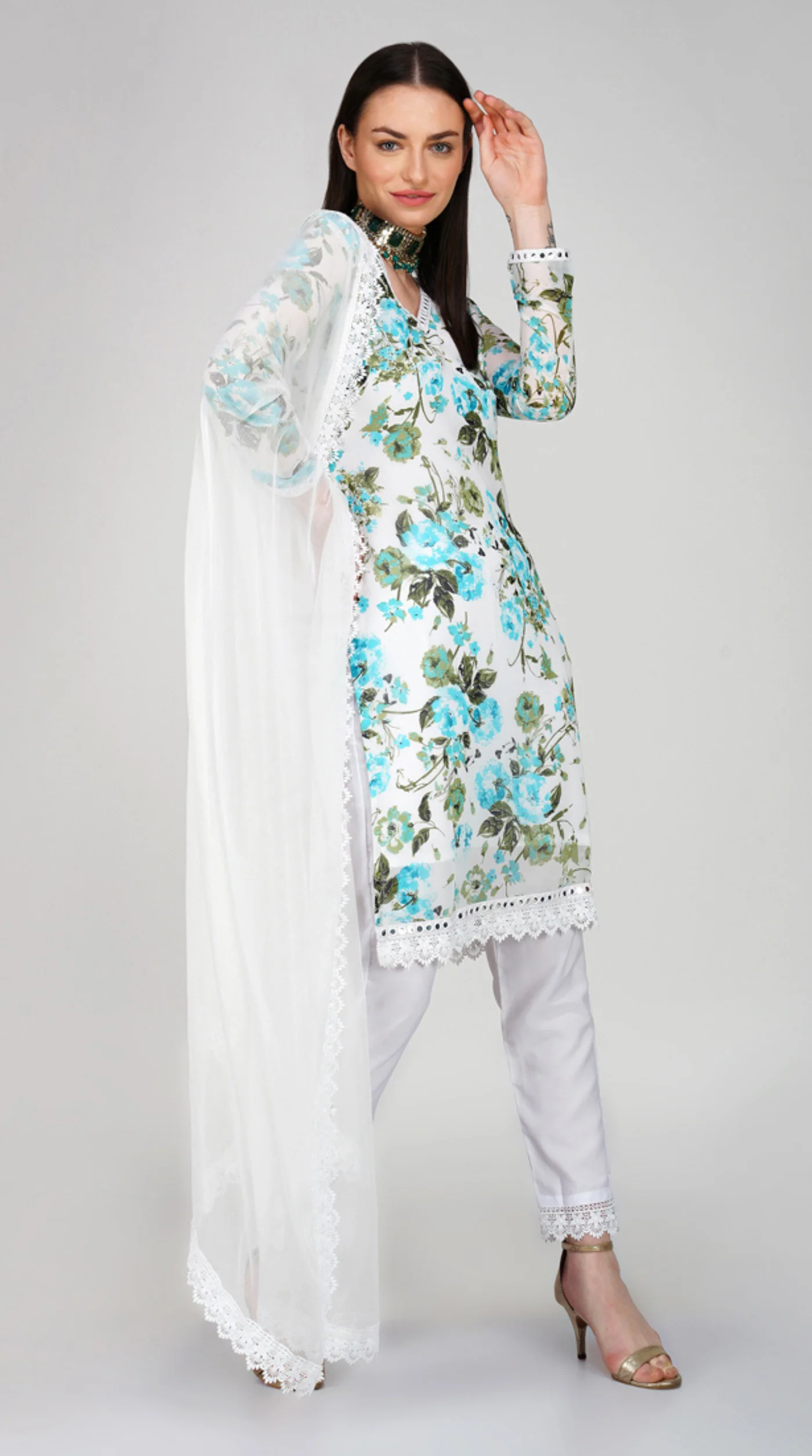 Off- White Georgette Shift Style Trouser Suit Set - Image 2