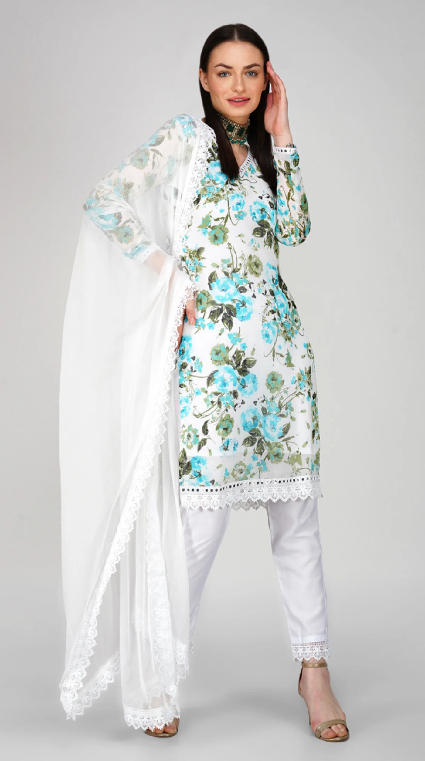 Off- White Georgette Shift Style Trouser Suit Set - Image 3