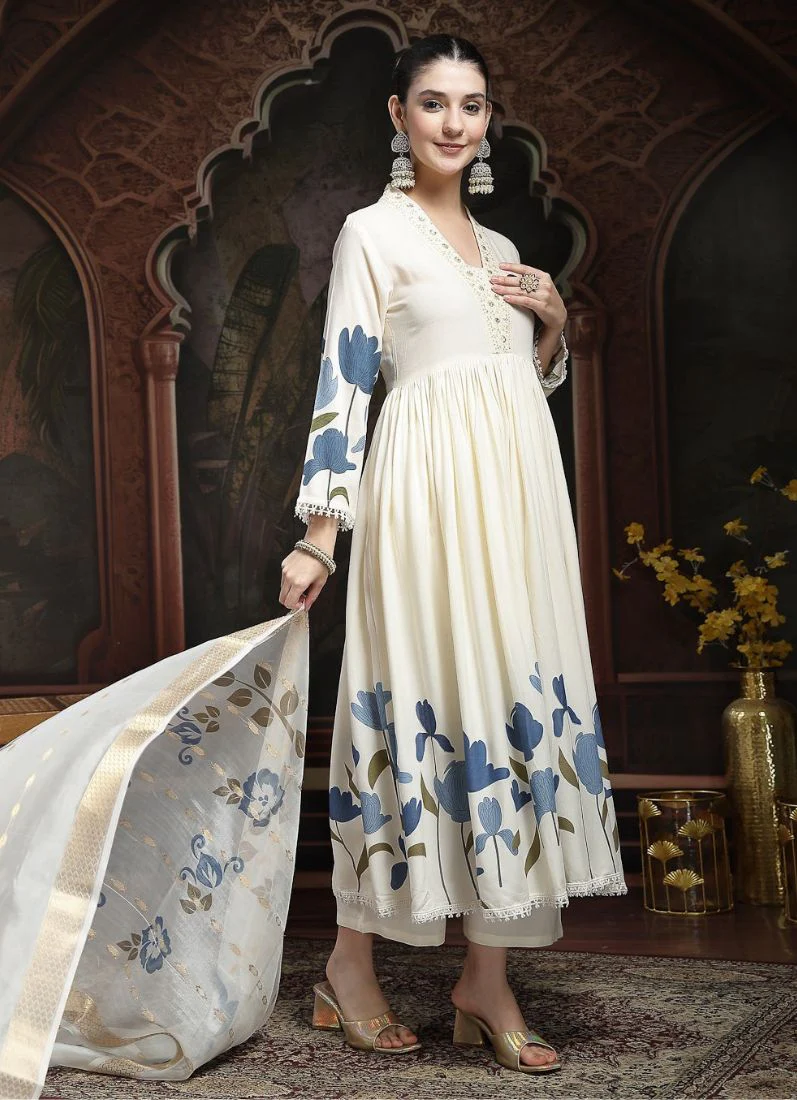 Off White Naira Cut Suit Set - Image 2