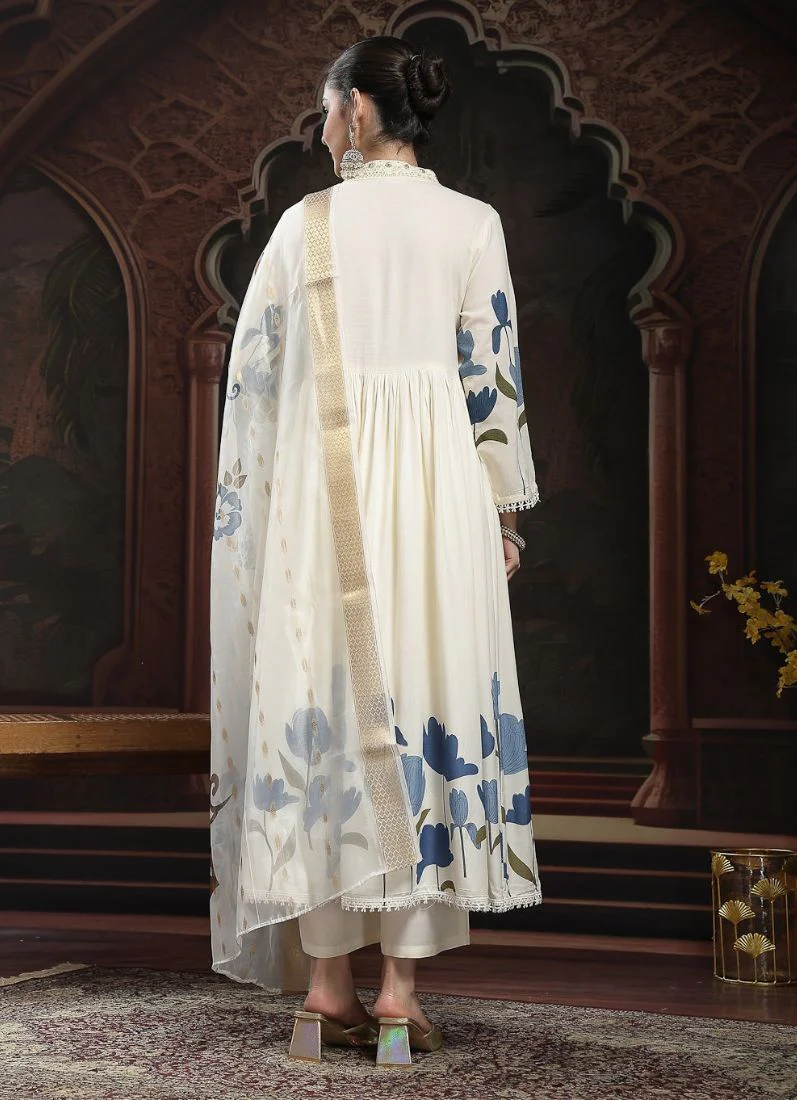 Off White Naira Cut Suit Set - Image 3