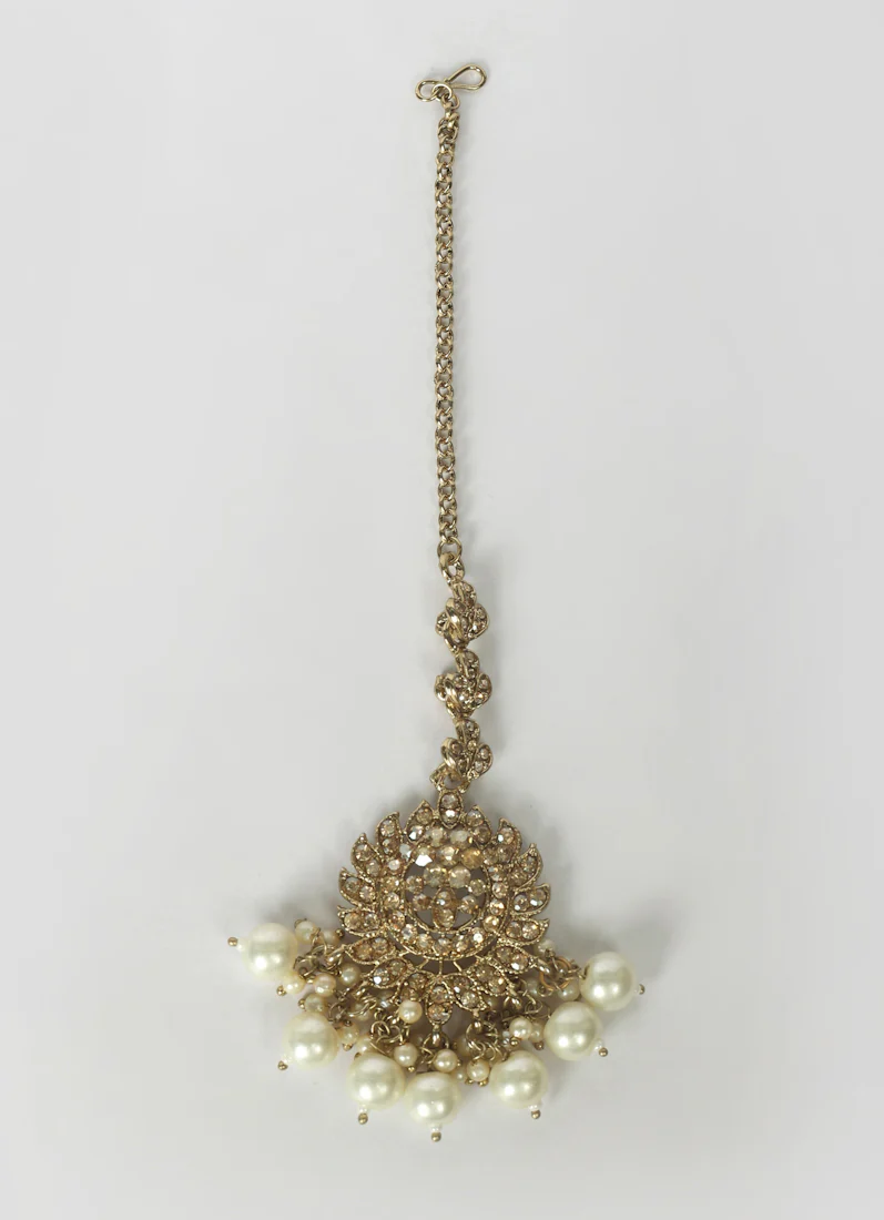 Pearl Beaded Earrings & Tikka Set for Women - Image 4