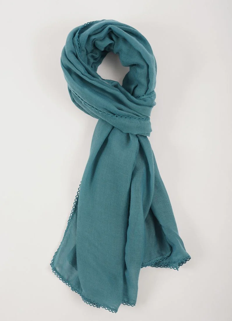 Rama Green Lace scarf - Image 2