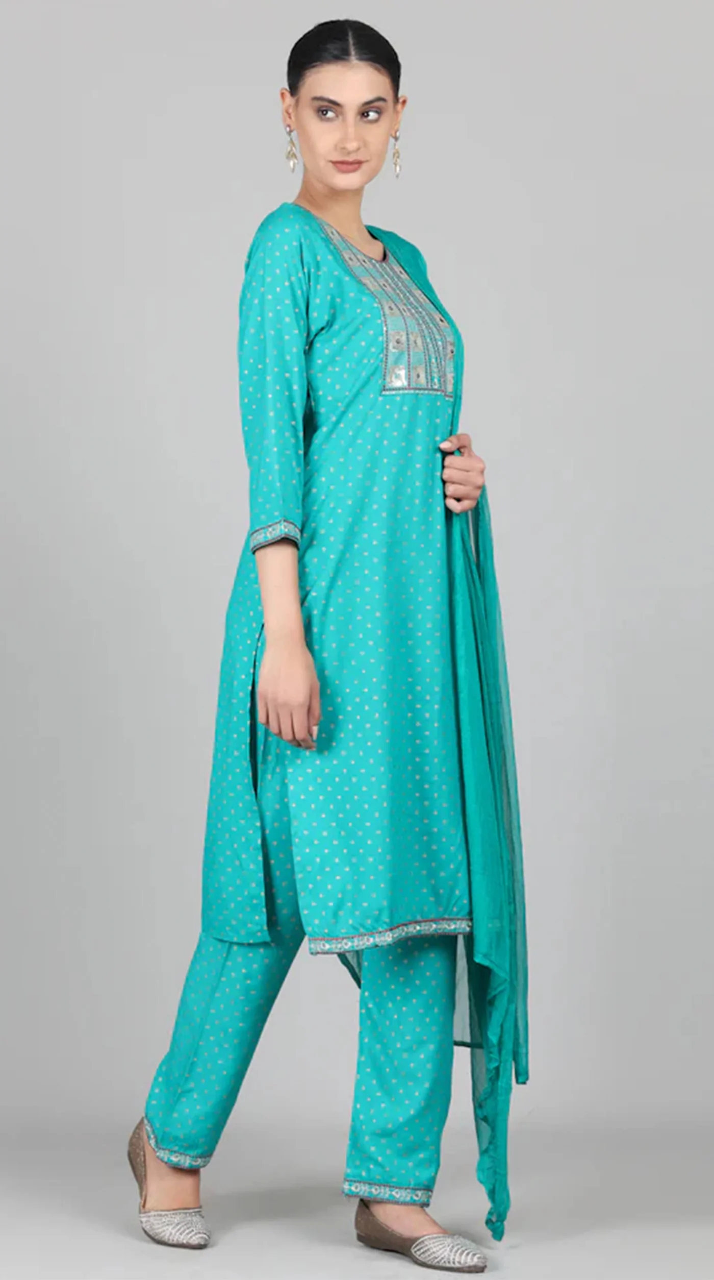 Rama Thread Embroidered Suit Set - Image 3