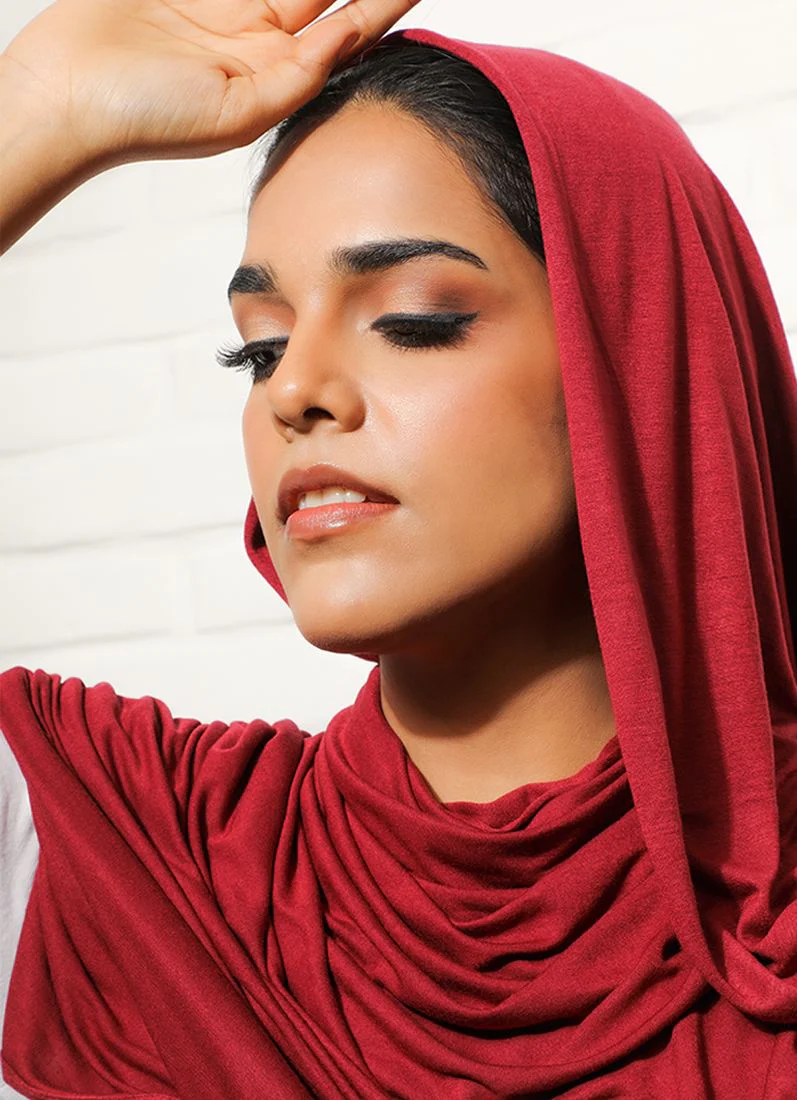 Red Knit Soft Scarf - Image 4