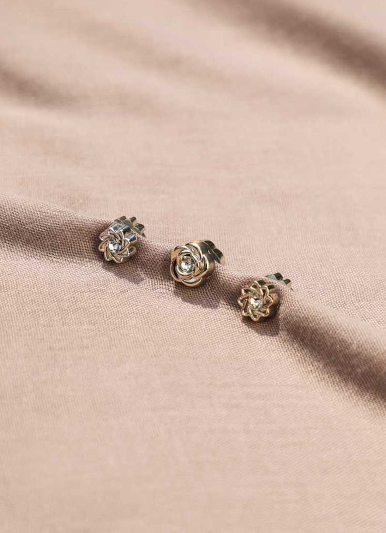 Rose No Snag Magnetic Pin - Image 4
