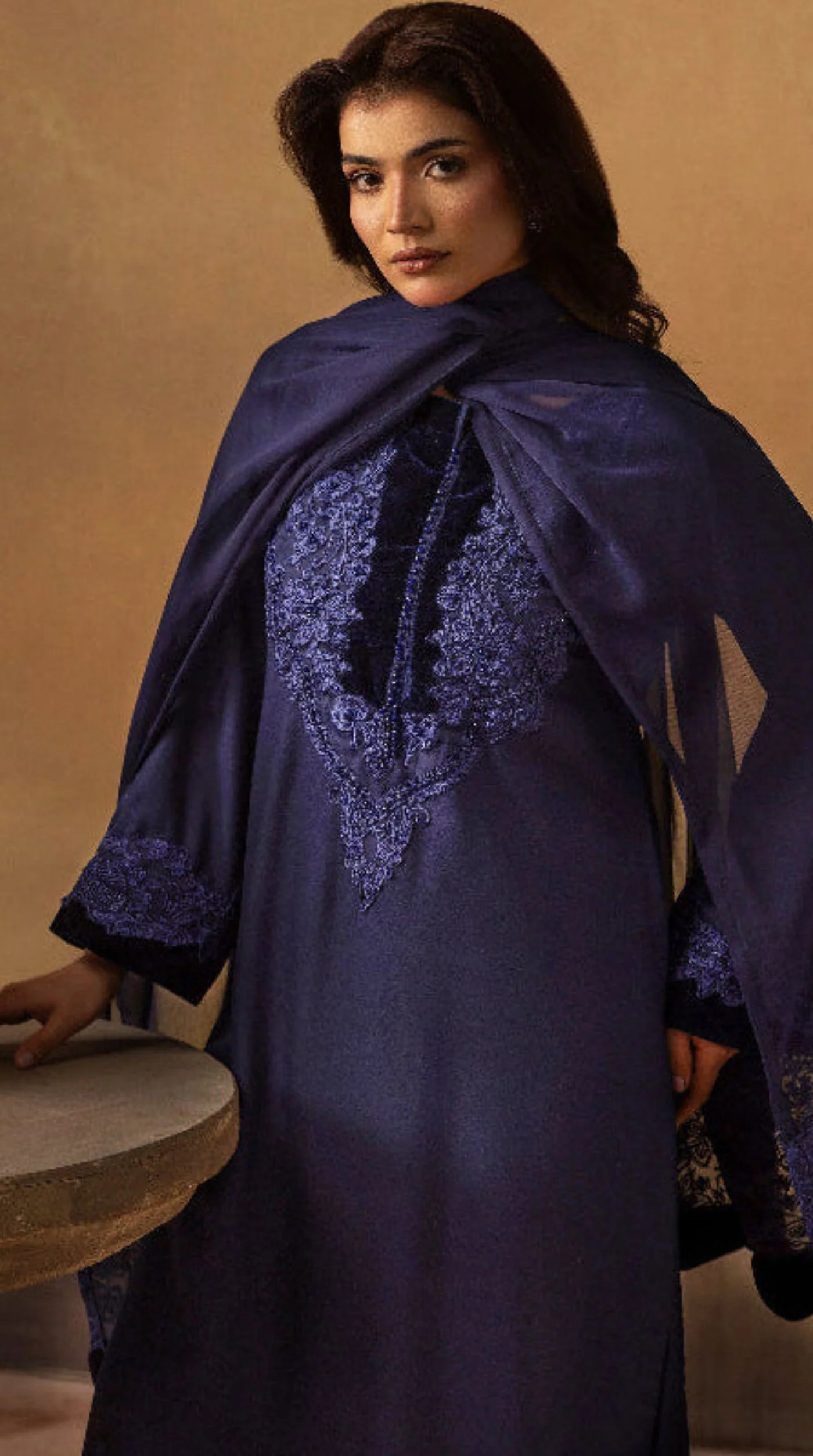 Sophisticated Blue Dhanak Suit Set - Image 2