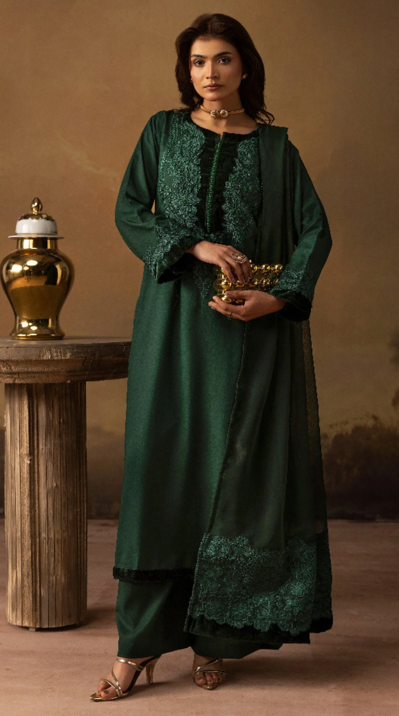 Sophisticated Dark Green Dhanak Suit Set - Image 3
