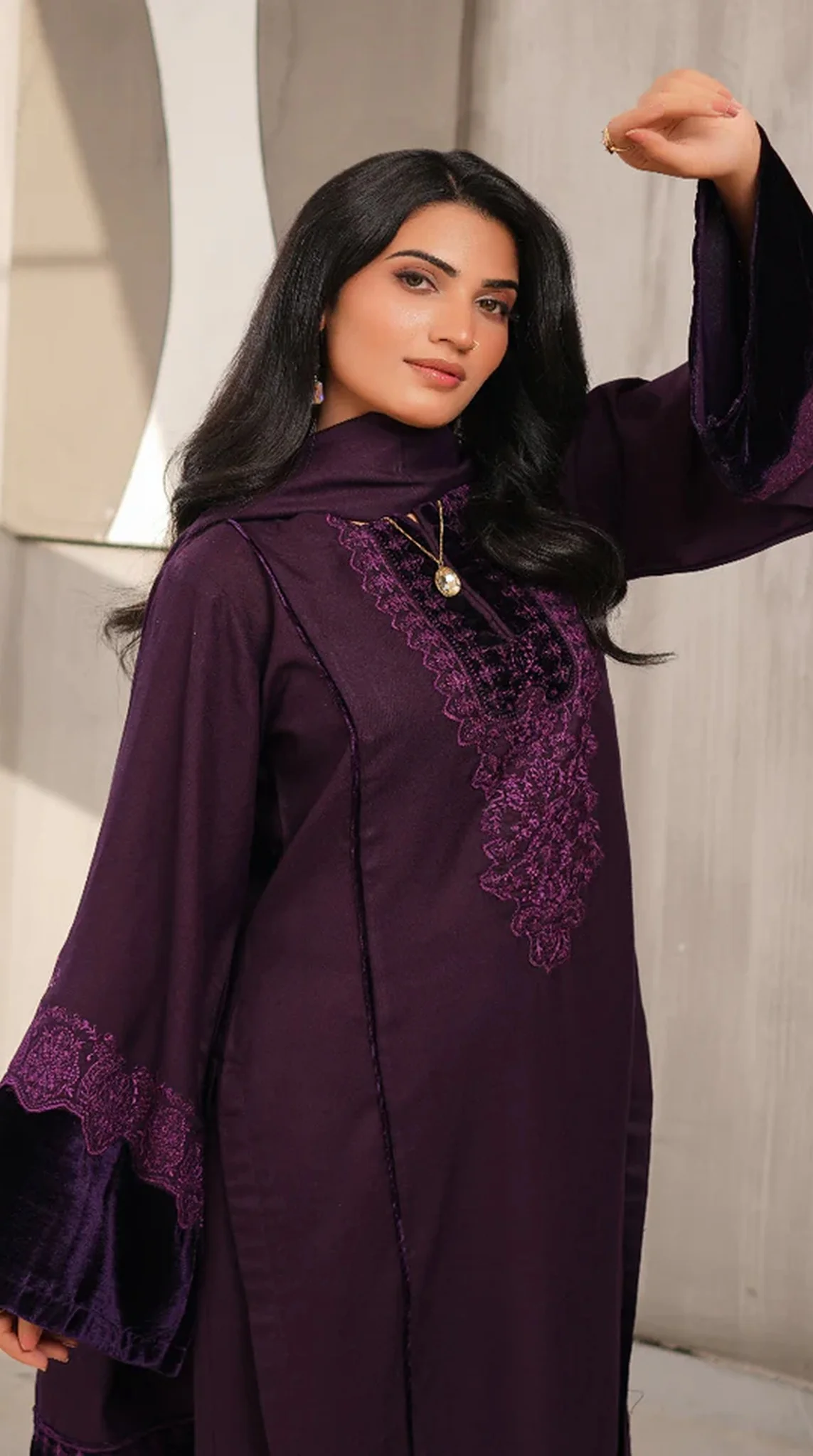 Stunning Purple Dhanak Suit Set - Image 2