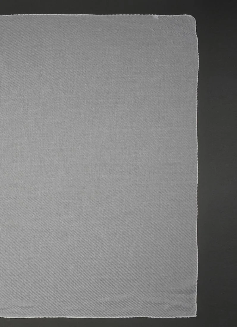 White Cotton Crinkled scarf - Image 4
