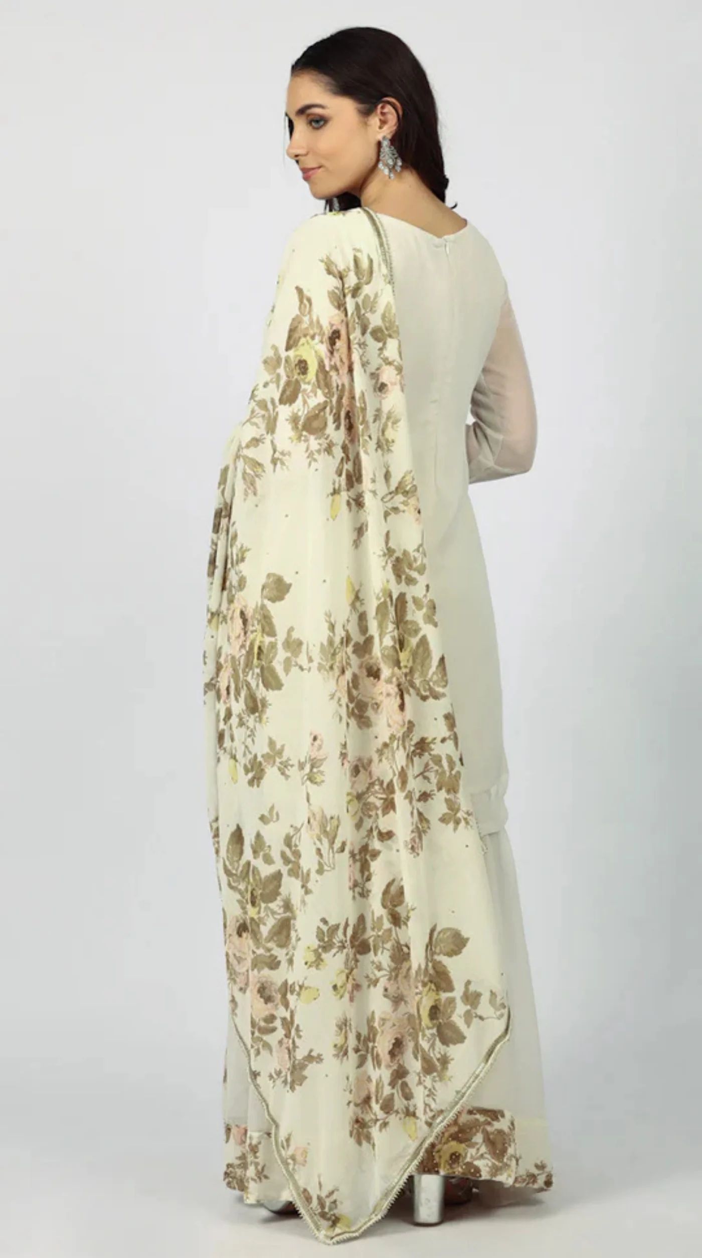 White Georgette Stone Work Suit Set - Image 4