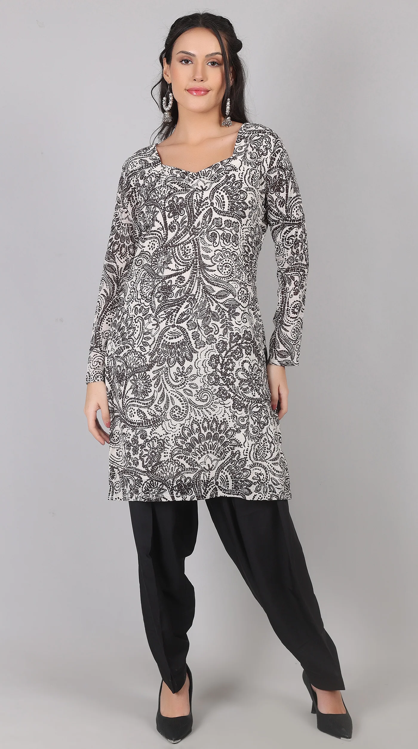 White Georgette Suit with Black Chiffon Dupatta - Image 3