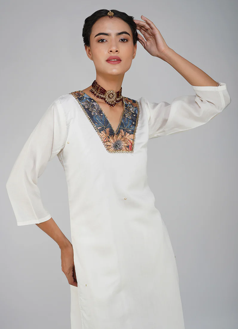 White Silk Embroidered Suit Set - Image 4