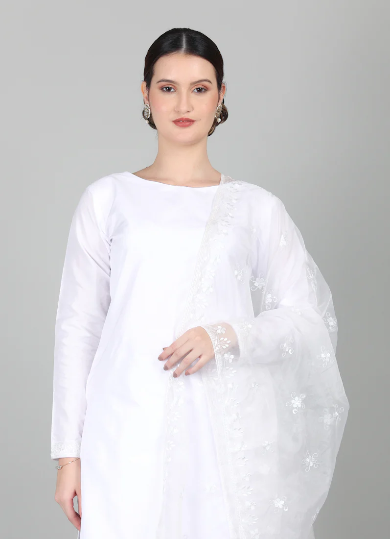 White Taffeta Silk Trouser Suit Set - Image 4