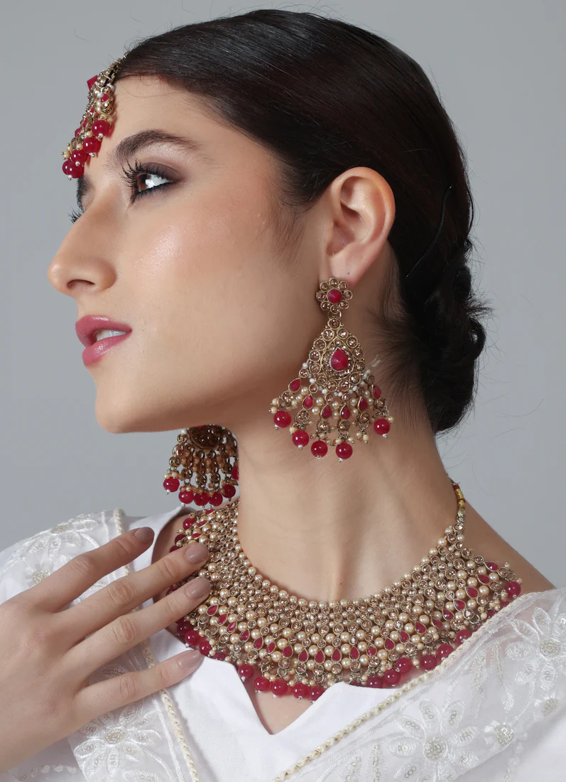 Women’s Antique Gold Maroon Pearl & Beaded Stone Necklace Set - Image 5