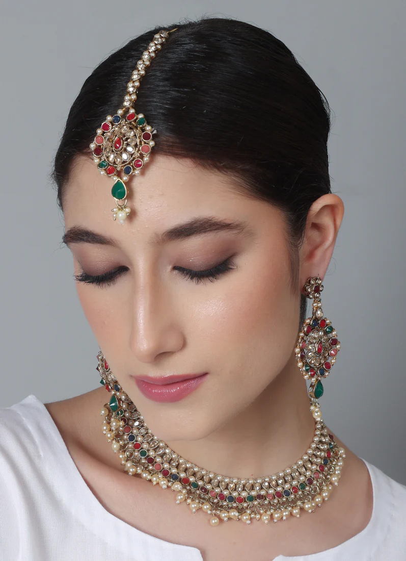 Women’s Antique Gold Multi-color Beaded Pearl Necklace Set - Image 3
