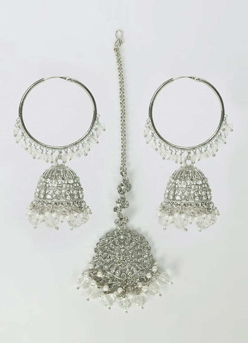 Women’s Silver Clear Crystal Earrings & Tikka Set - Image 2